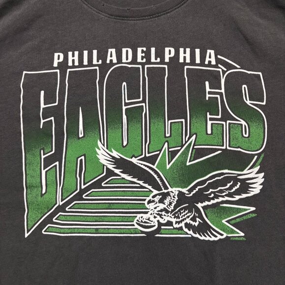 Philadelphia Eagles NFL Football T-Shirt Size Medium - Picture 2 of 4